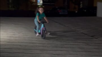 Little-girls-hilarious-bicycle-fail-ends-in-crash-against-wall.jpg