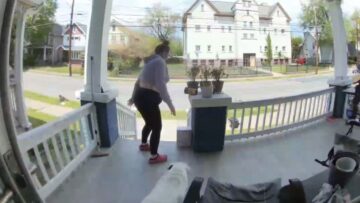 Clever-New-Mom-Sets-Hilarious-Trap-for-Sneaky-Porch-Pirates.jpg