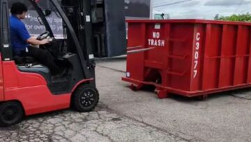 Forklift-Fumble-Scrap-Metal-Showdown-Turns-into-Hilarious-Chaos.jpg