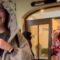 Sister’s Surprise Christmas Visit Leaves Woman Overjoyed! | Heartwarming