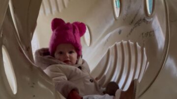 Toddlers-adorable-new-word-Vocabulary-lesson-success-Super-Cute.jpg
