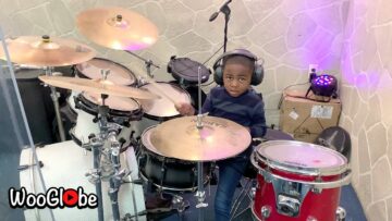 Baby-Drummer-Rocks-Out-Like-a-Pro-Super-Cute.jpg