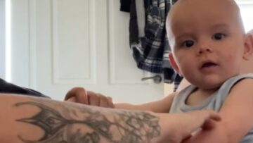 Baby-girls-adorable-attempt-at-singing-Row-Row-Row-Your.jpg