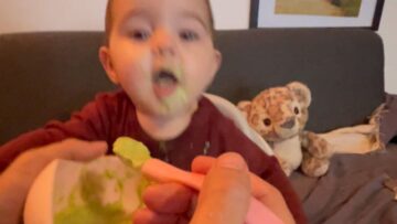 Babys-Hilarious-Reaction-to-Trying-Broccoli-for-the-First-Time.jpg