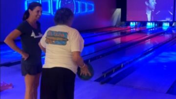 Bowling-Brilliance-Not-Quite-Watch-Grandmas-Hilariously-Epic-Fail.jpg