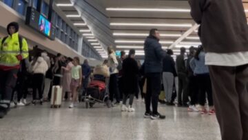 Emotional-Airport-Reunion-Best-Friends-Reunite-After-6-Long-Months.jpg