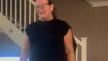 Epic-Upside-Down-Fail-When-Lifting-Your-Partner-Goes-Hilariously-Wrong.jpg