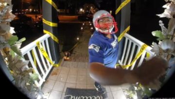 Michael-Myers-Serves-Tricks-with-Treats-Halloween-Horror-Turns-Hilarious.jpg