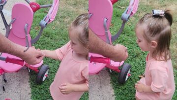 Toddlers-Heartwarming-Encounter-with-Baby-Snake-Adorable.jpg