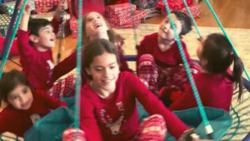 Nana-Clause-Surprises-6-Kids-for-Christmas-Adorable.jpg