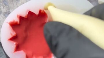 Edible-Art-Teddy-Chocolates-Flower-Bouquets-Super-Cute.jpg