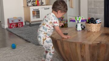 Little-boy-sneaks-seaweed-snack-in-moms-room-Adorable.jpg