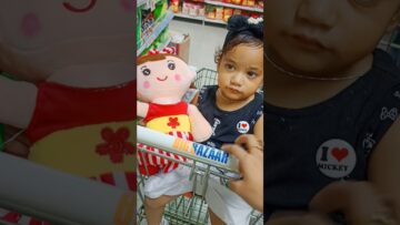 Watch-This-Adorable-Moment-Youll-Love-This-Cute-Doll.jpg